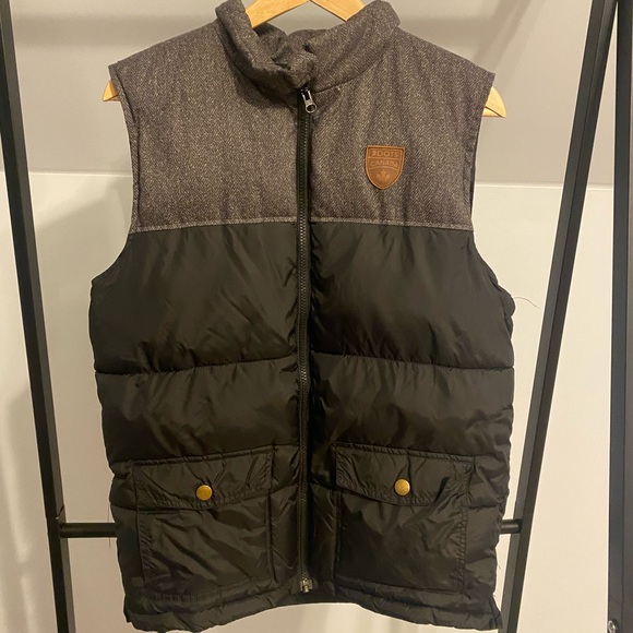Roots puffer vest - Picture 1 of 3